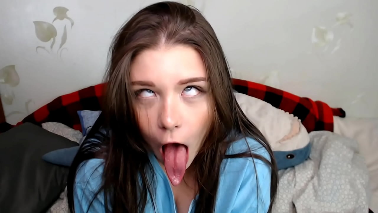 Nice blowjob and silence of the girl