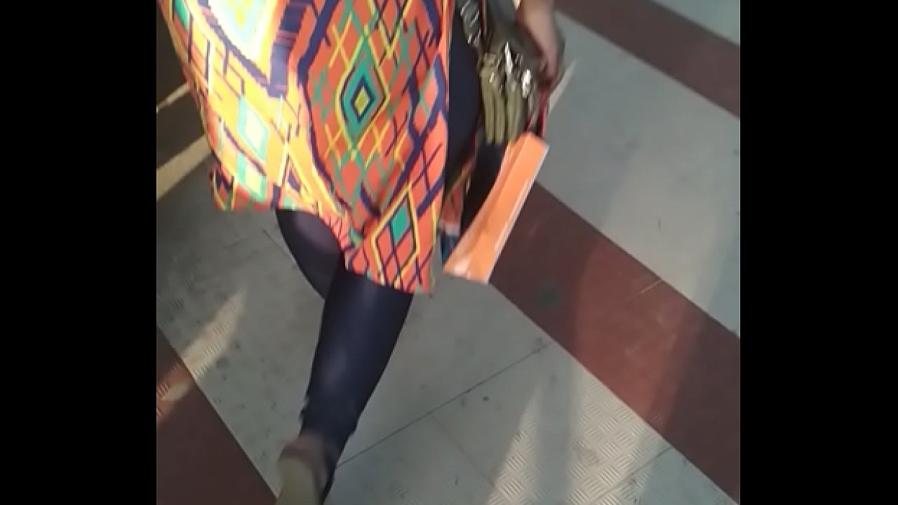 Big Indian aunty ass walking