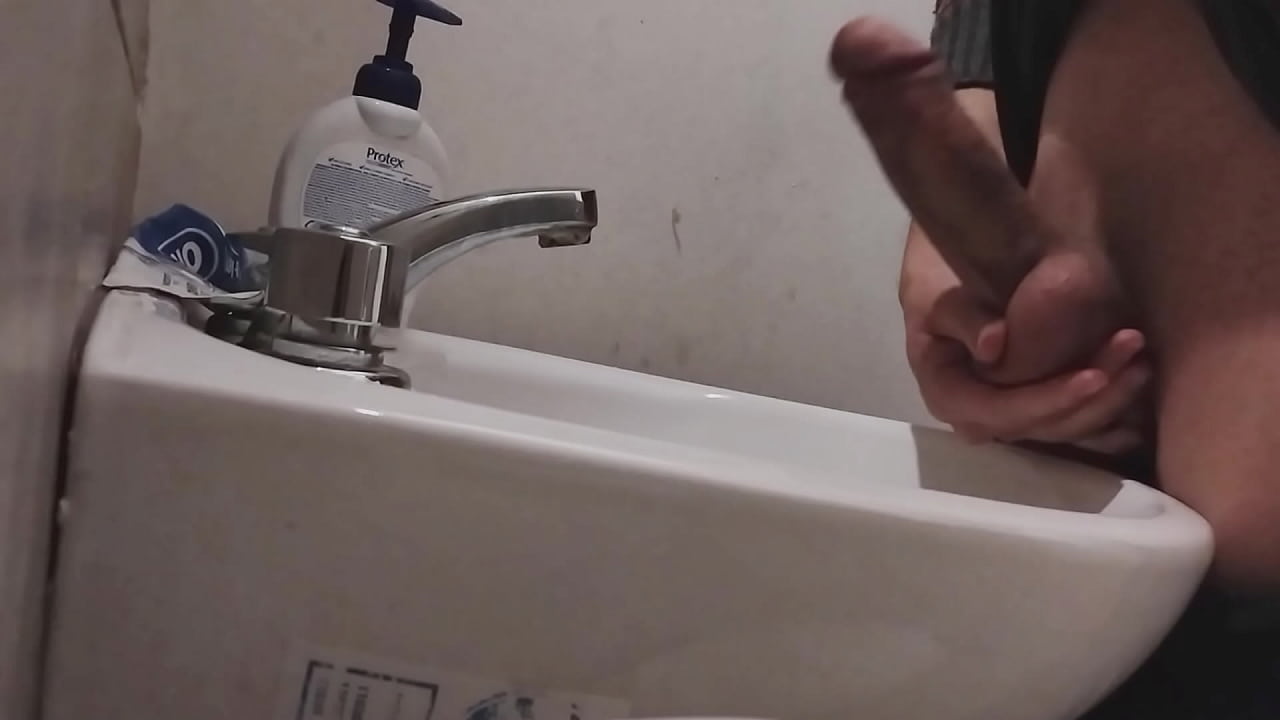 I rest my BALLS on the sink getting my COCK ready for a HUGE CUMSHOT