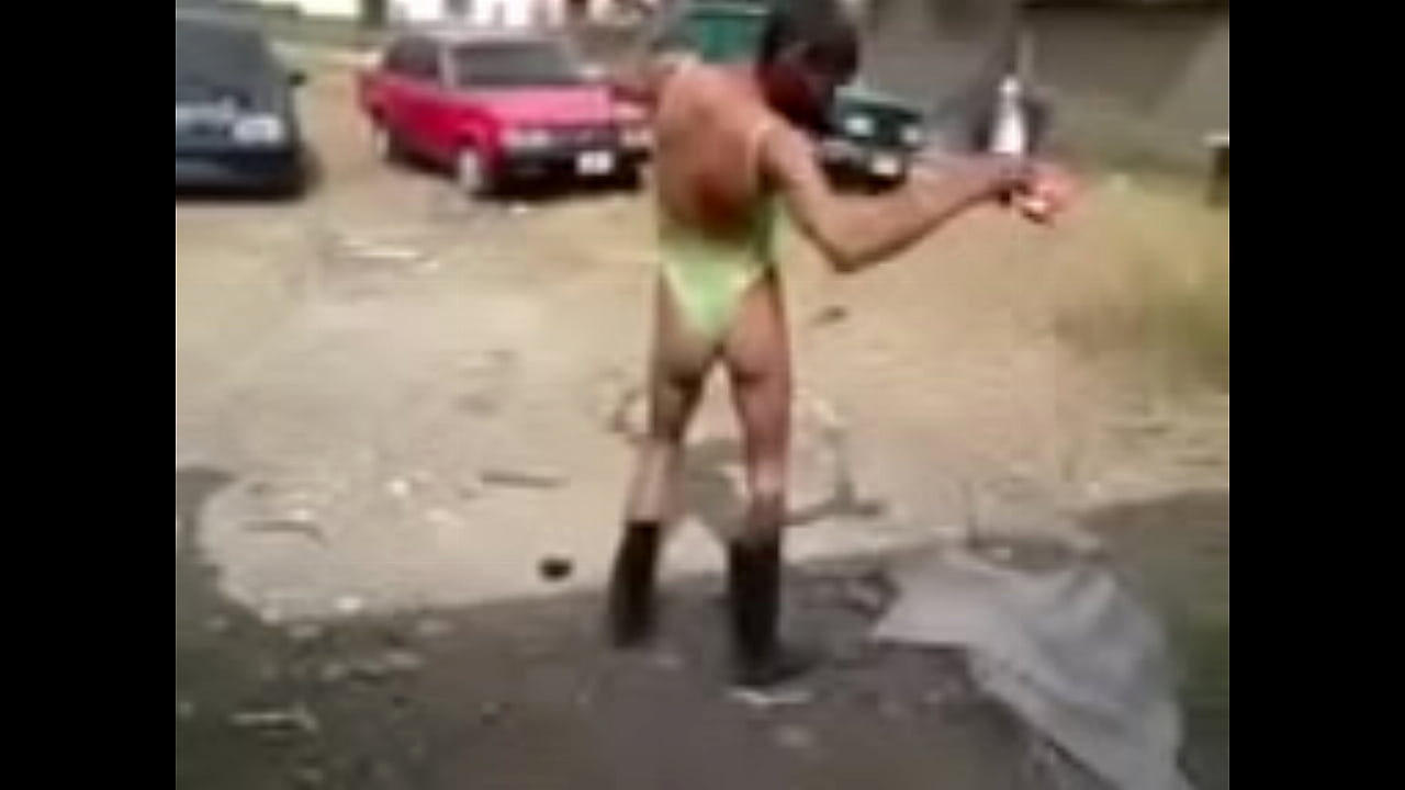 Este pendejo bailando