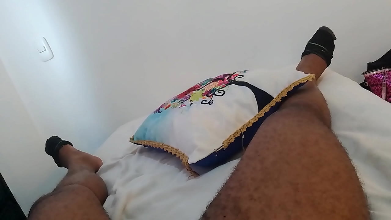 Pov Hot Teens Adjusting To This Tight Bareback Condom It Is a Issue - Jhodez1