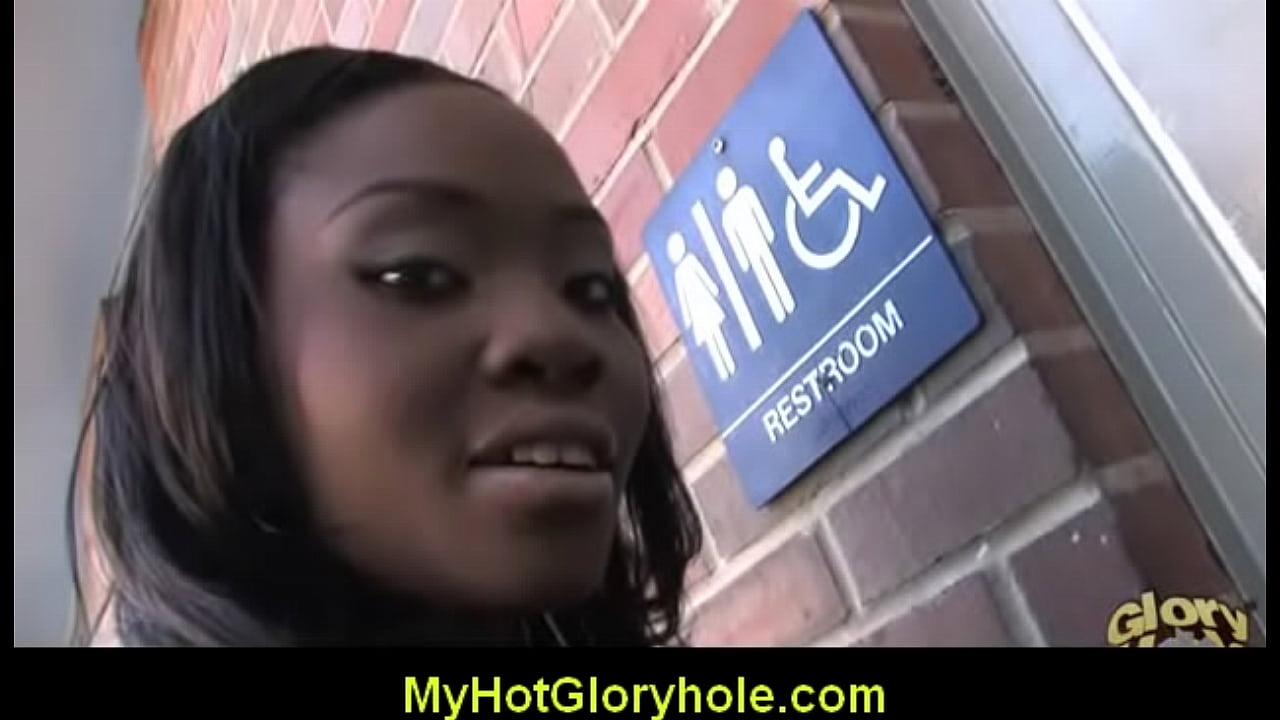 Gloryhole Blowjob Initiation Beauty 23