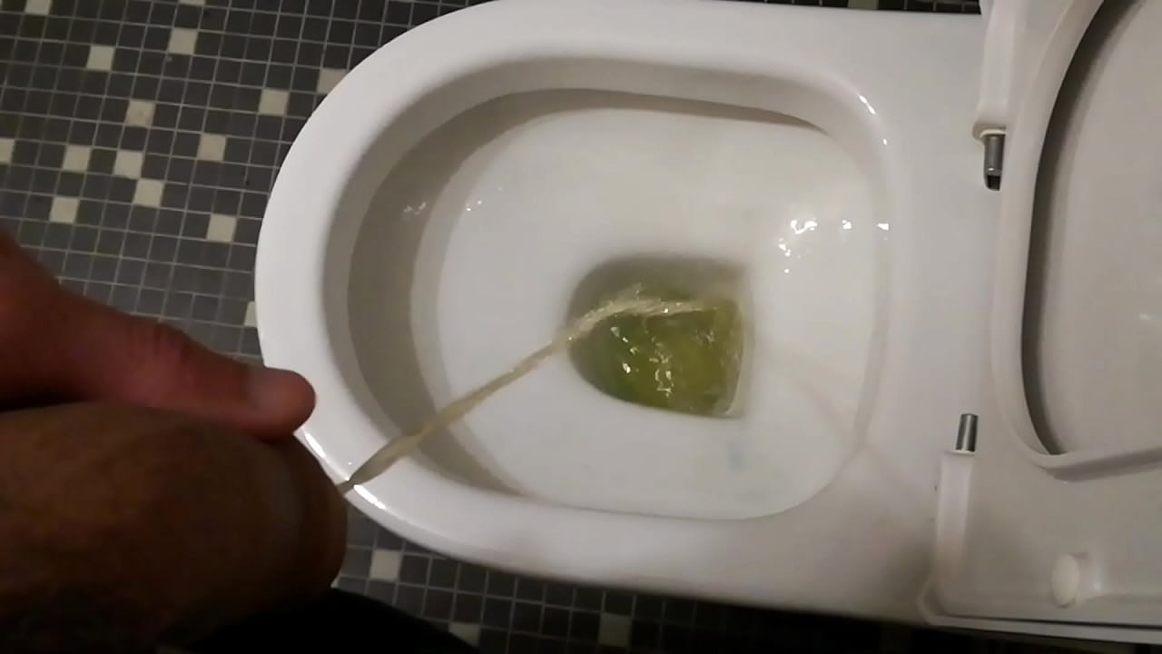 Pissing!