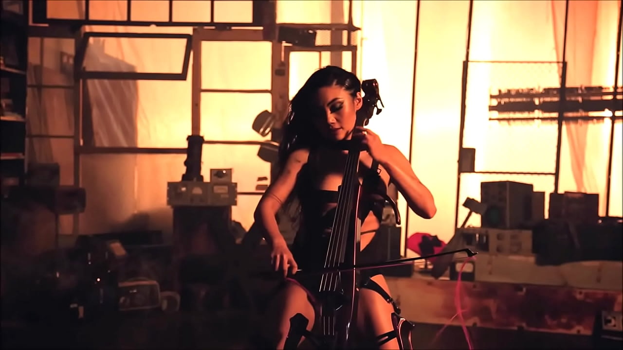 Tina Guo Sexy Theme Wonder Woman