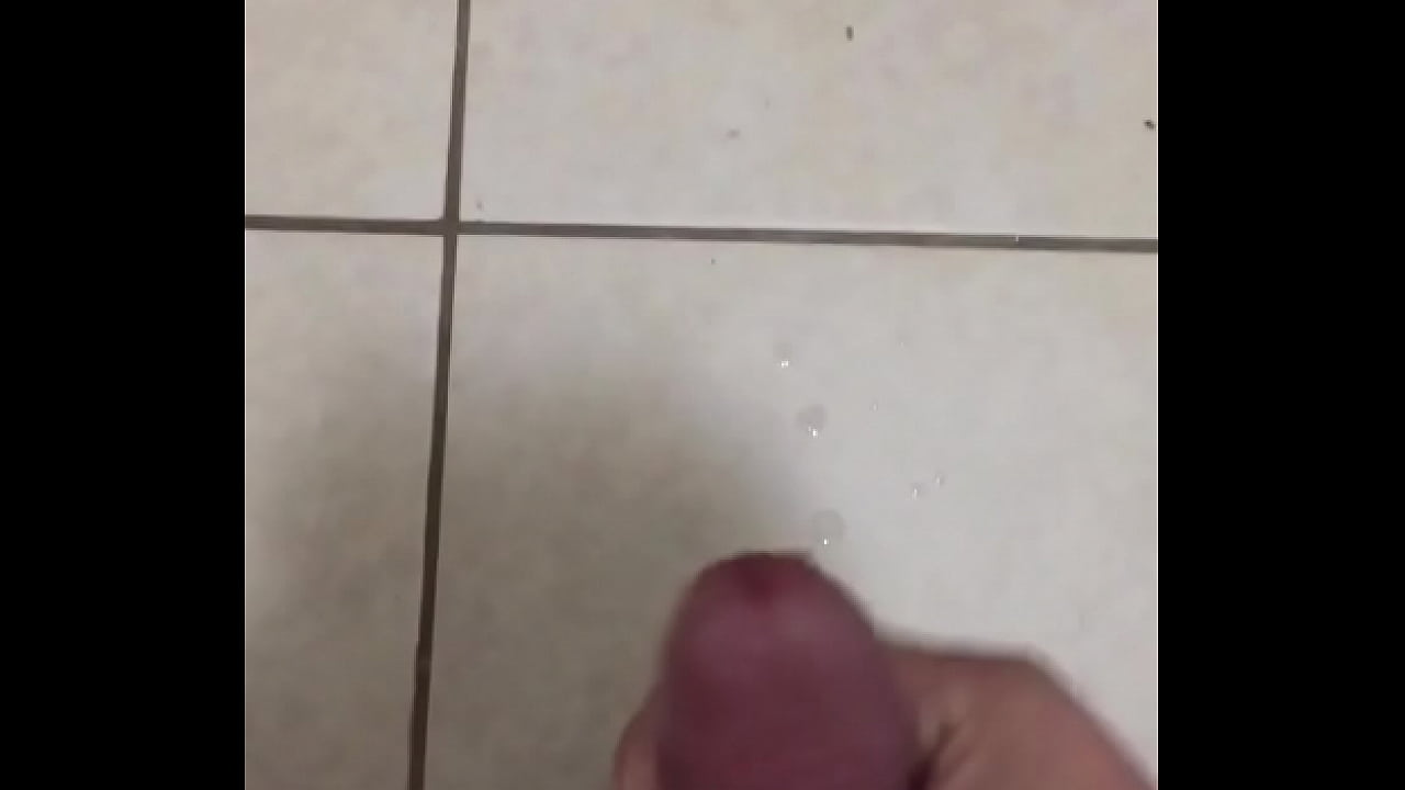 MASTURBATING AND CUMSHOT