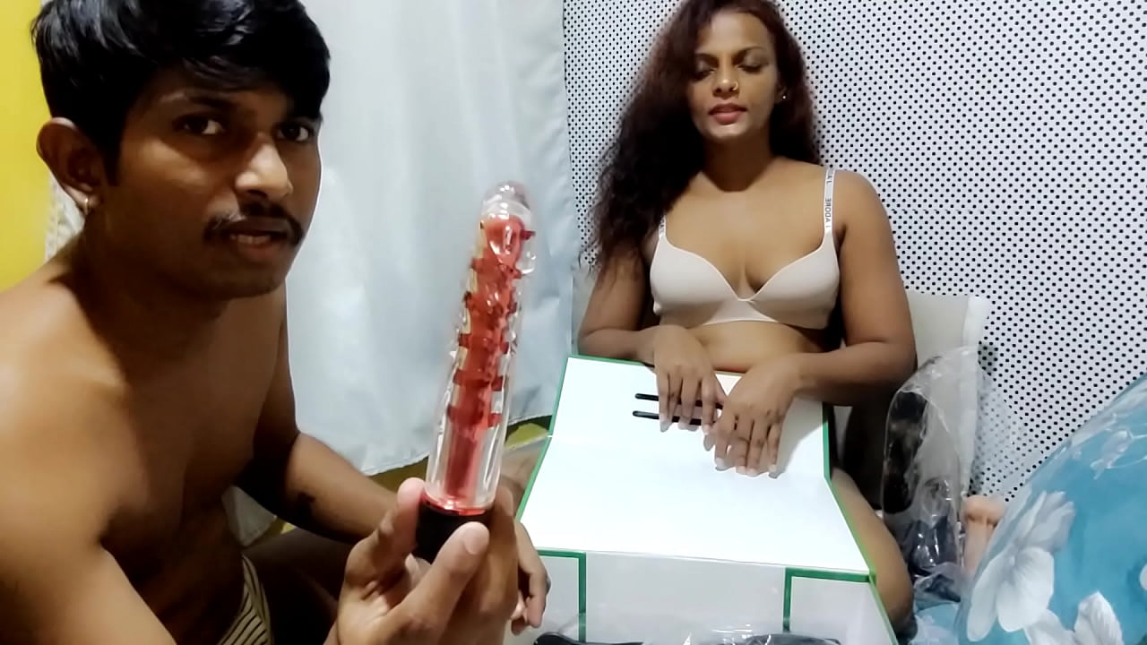 Nilmini Sheron Sri Lankan Hot Big Booty MILF