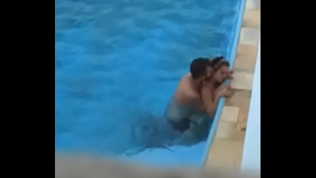 Sexo na piscina em Catolé do Rocha