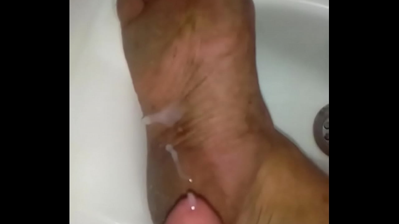 cum on  dirty feet