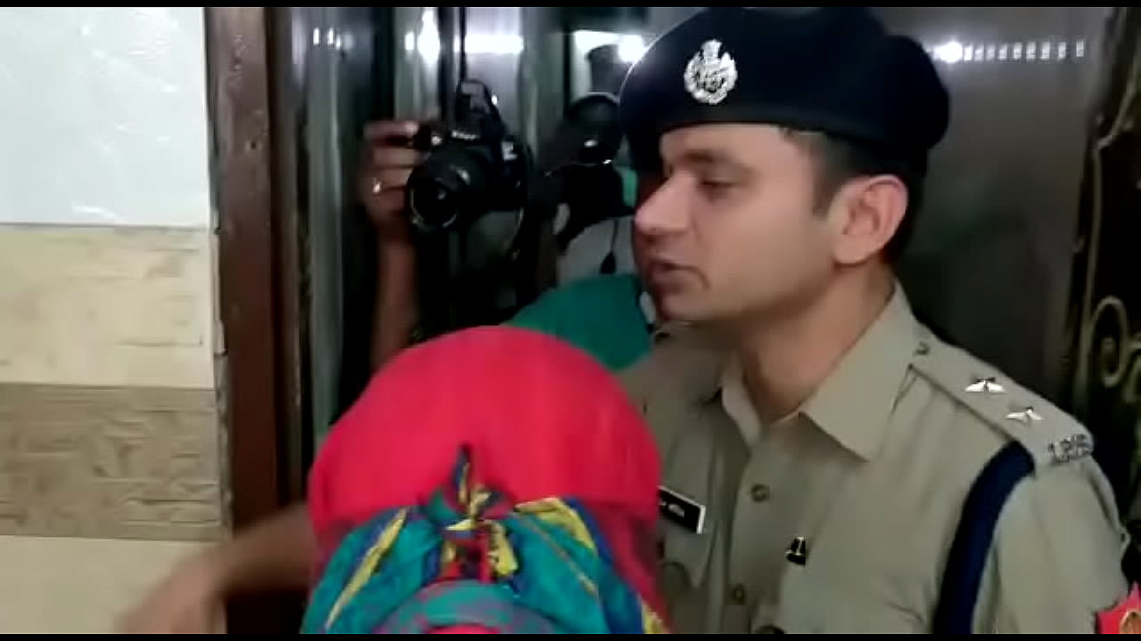 Jhansi hotel room raid indian sex scandal 2