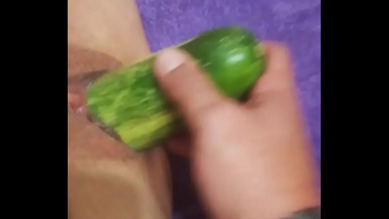 Mi mujer con su pepino