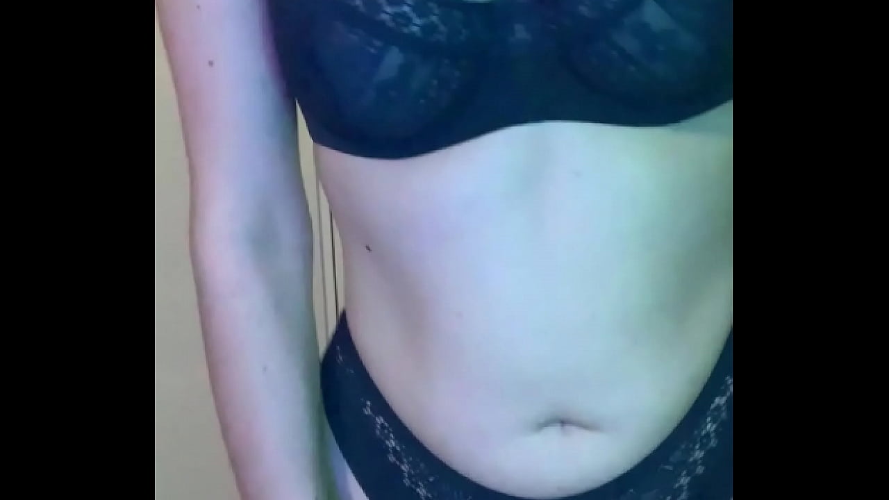 Shy Slut Play when Her Boyfriend Is Away Leaked