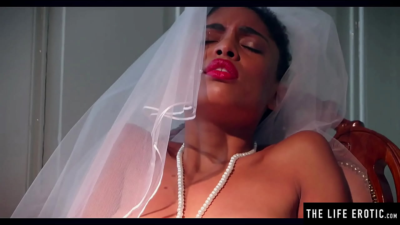 Horny black bride masturbates to an orgasm on her wedding night