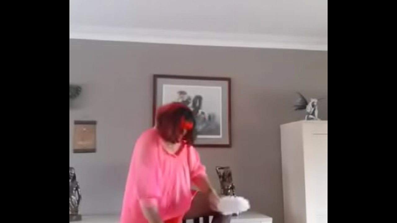 Sissy Christine clean the house as requested