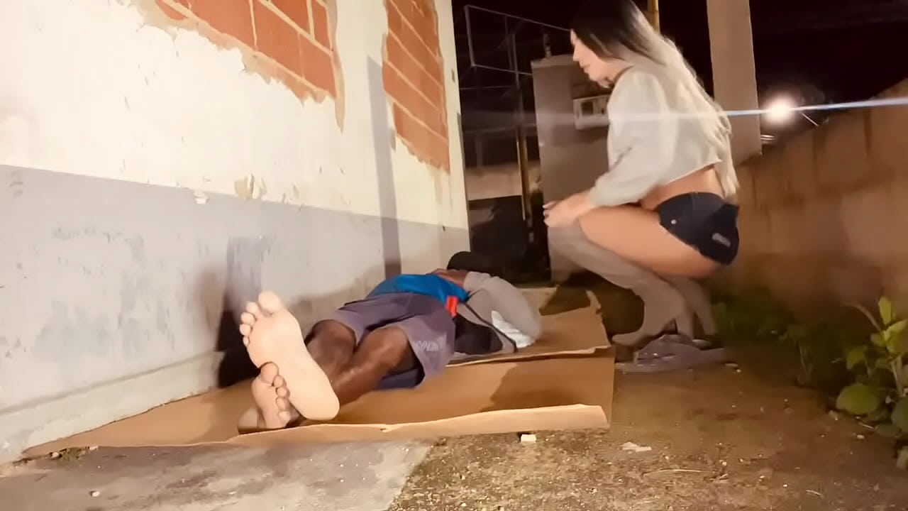 Homeless fucking slut ass outdoor