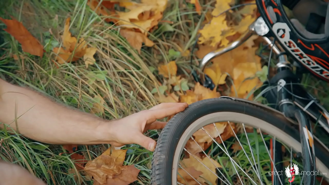 Nude gay bear cyclist and masterbating under the autumn tree