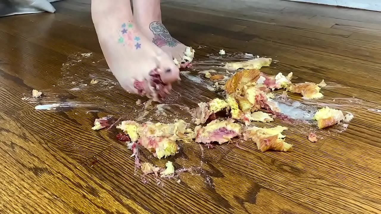Bare Footed Frannie Feets Totally Tramples Pastries