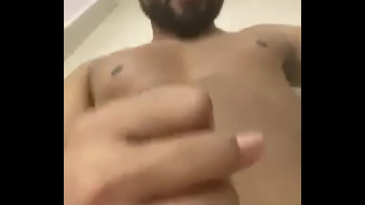 ZaynMaster cumming on body