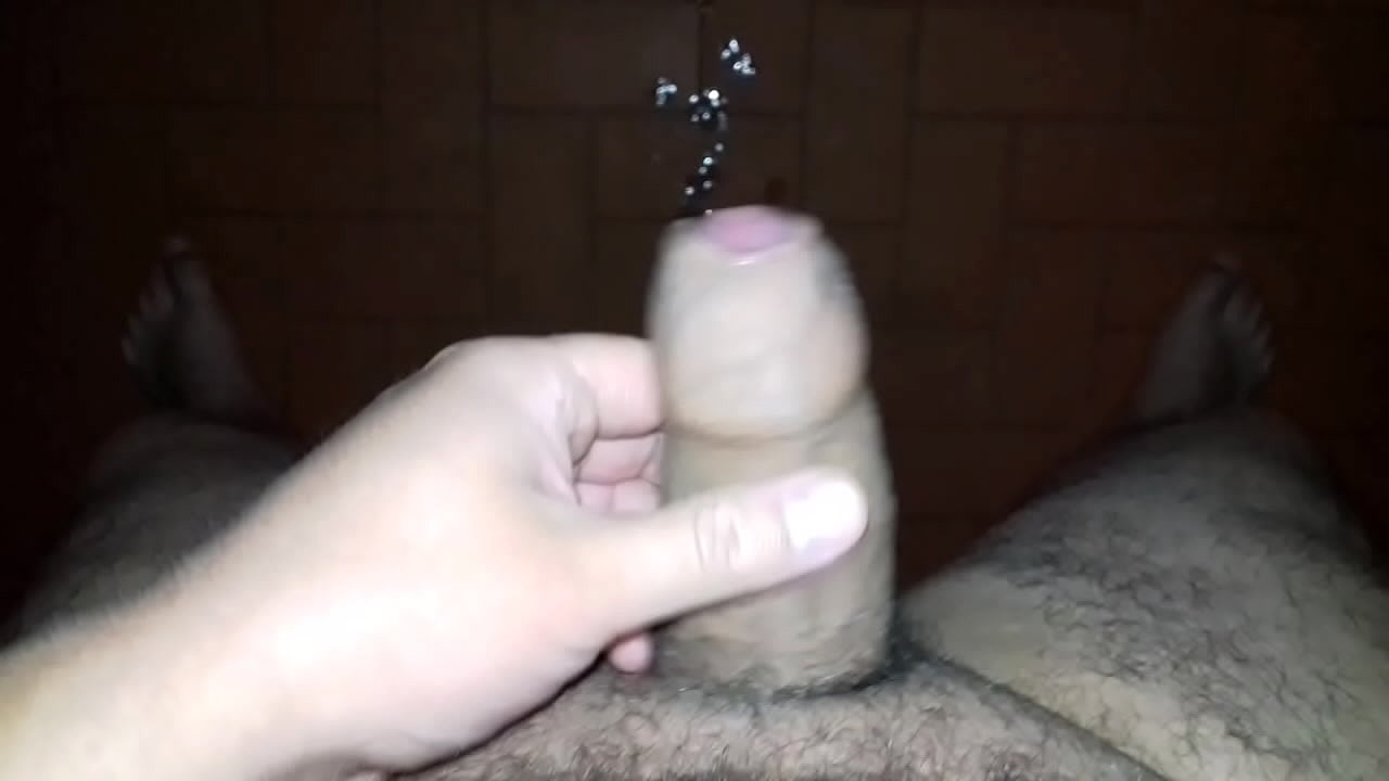 Mi pija largando leche