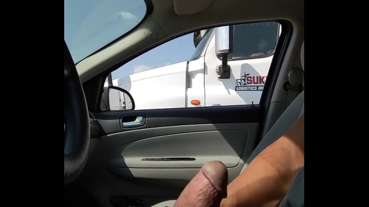 Flashing big cock to while driving