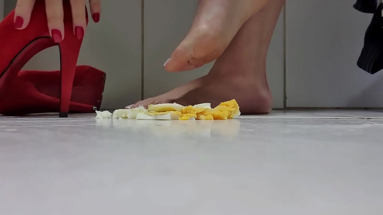 High heels crush food