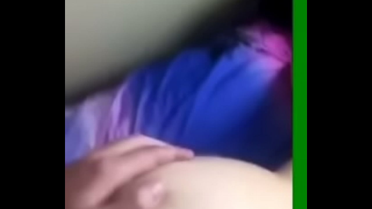 girl gets fucked in apartment while music playing