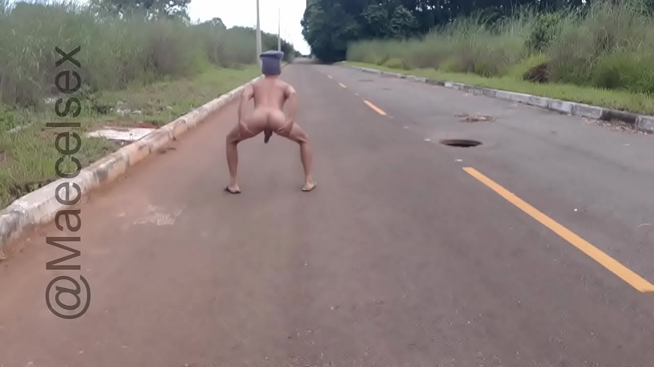 EU NU NA ESTRADA