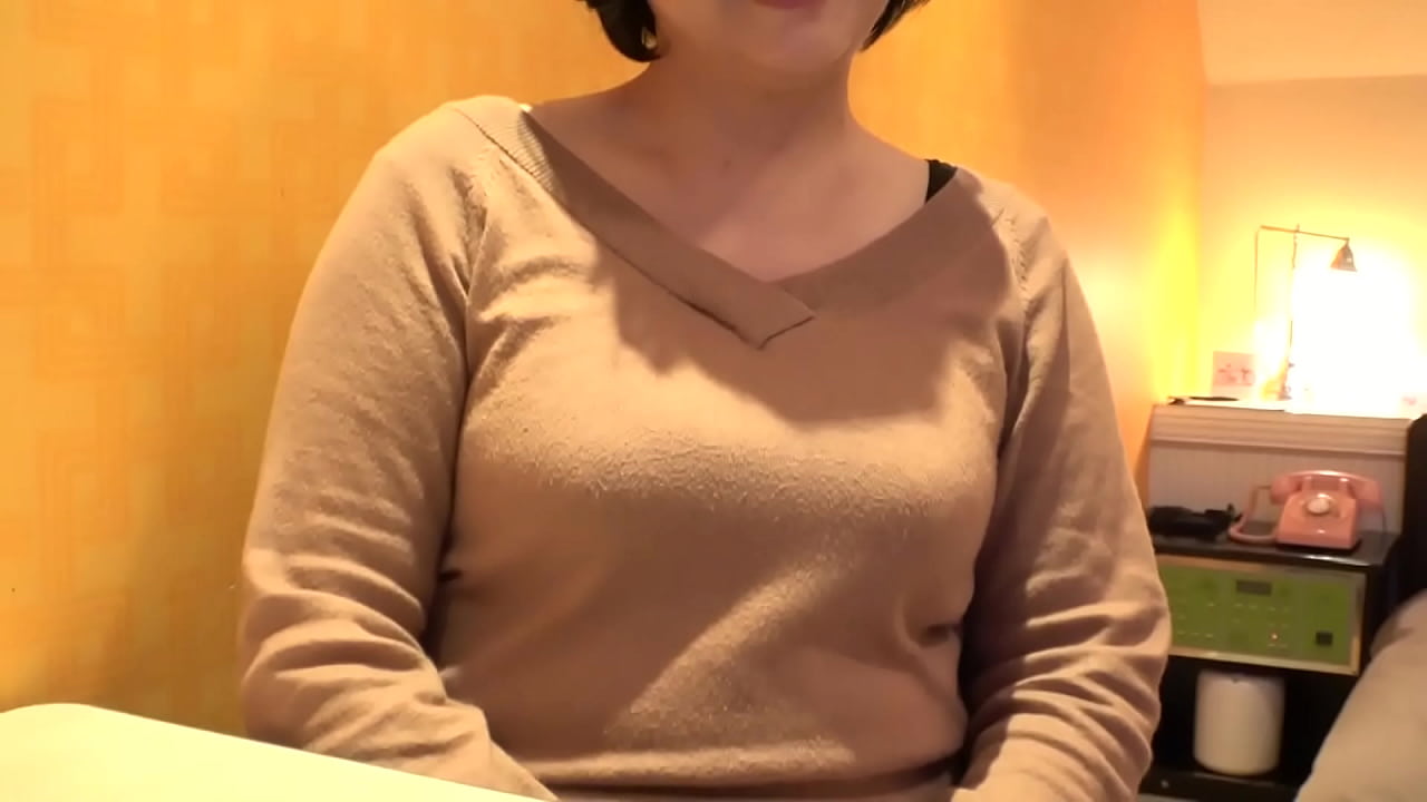 Treasured footage of pregnant Japanese MILF in hotel