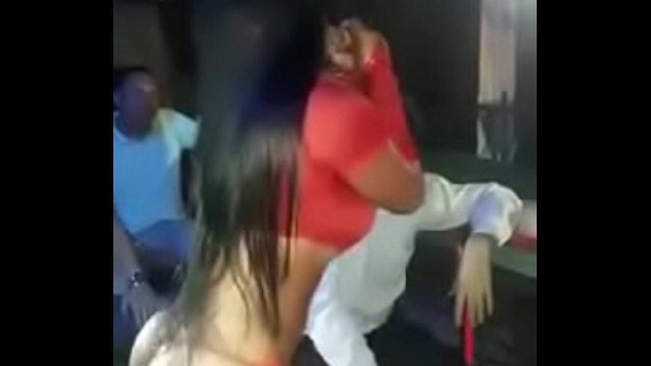 Baila muy bien ¿que dicen uds.?