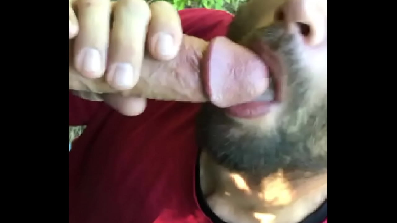 Sucking off Hookup dick