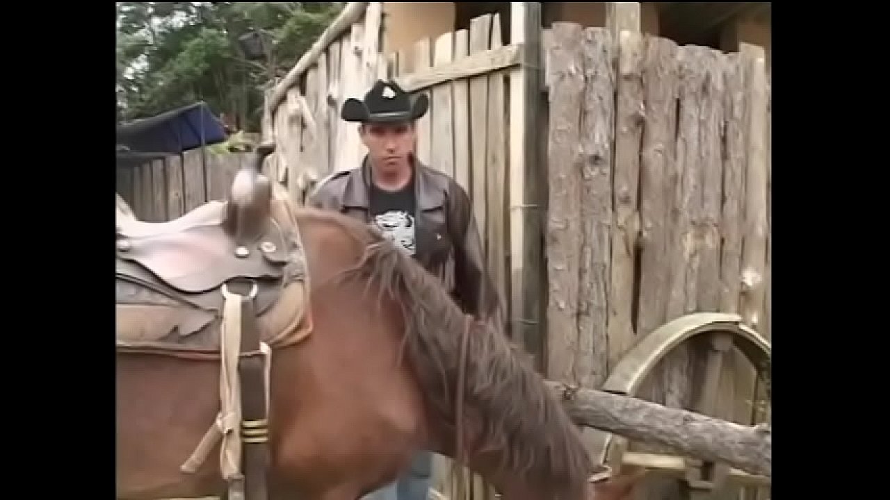 Hot blonde gets her pussy eaten while visiting cowboy was putting on condom