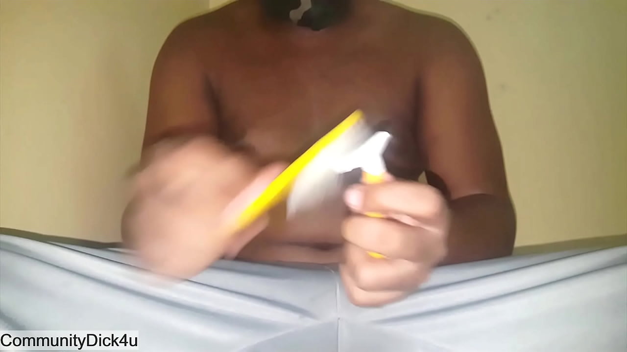 Hair removing from armpit