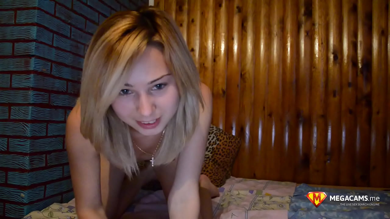 Hot Blonde Teen Shows Of Nude Body On Cam