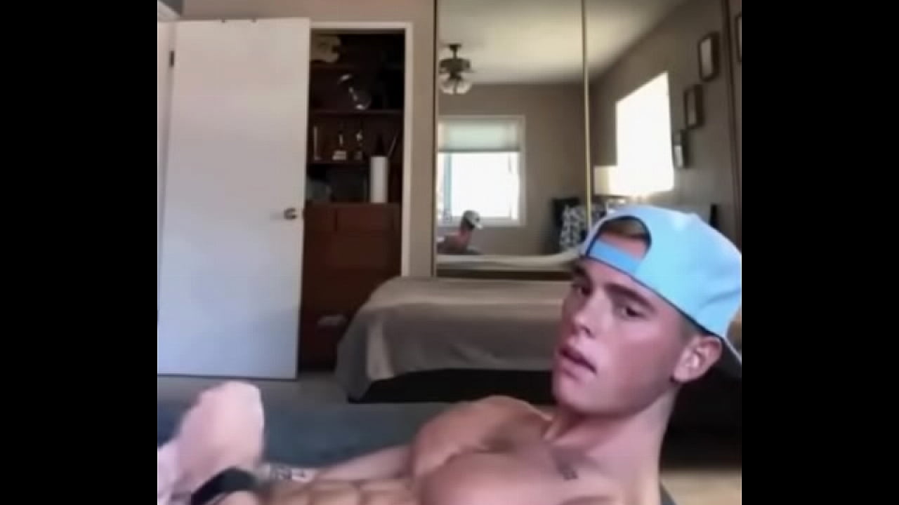 Twink boy wanking with cumshot