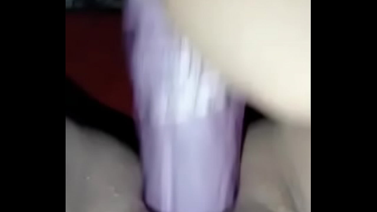 Se masturba pensando en mi y suena delicioso