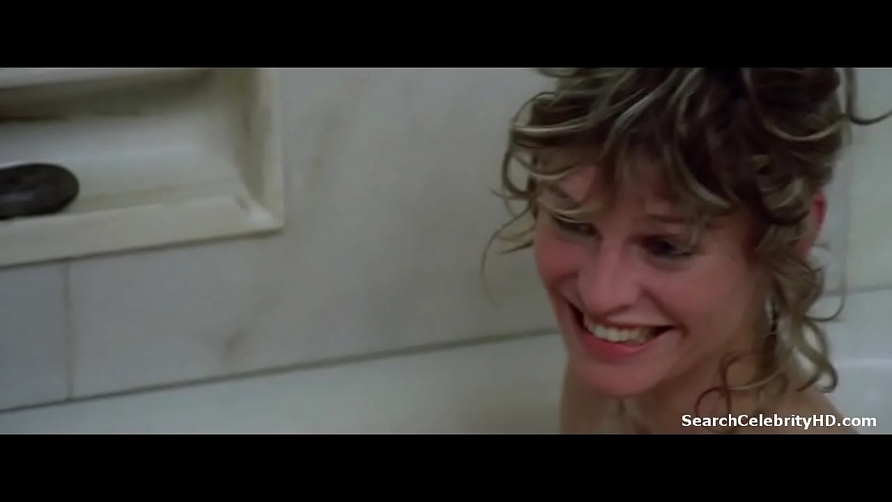 Julie Christie Nude in Bathroom - Don't Look Now
