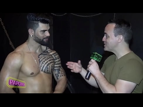 PapoMix entrevista stripper Thomppson em sex-club de São Paulo