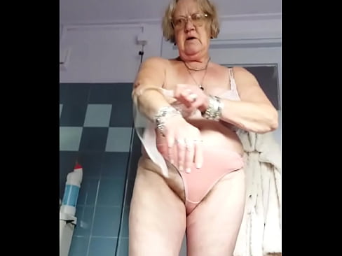 Granny fucks hairy pussy with cucumber