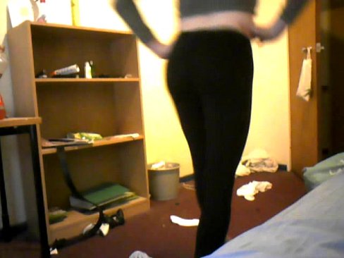 Crossdresser on webcam in leggings