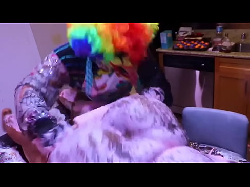 Gibby the clown destroys Victoria Cakes ass