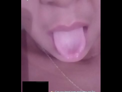 Big assed woman and man masturbate in video call