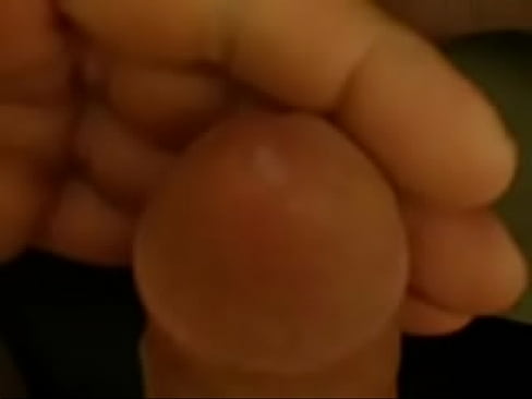 i am cumming while stroking my cock