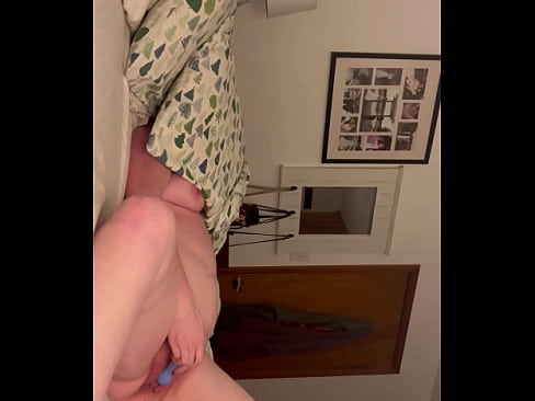 Dad catches stepdaughter masturbating on his bed and watches Plus, shoots his cum on her pussy before work