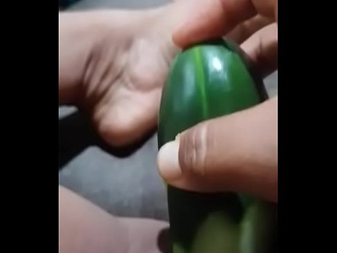 Se mete pepino