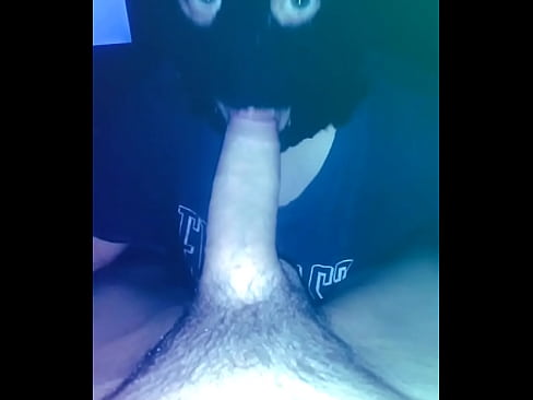 young girl sucking a big white dick