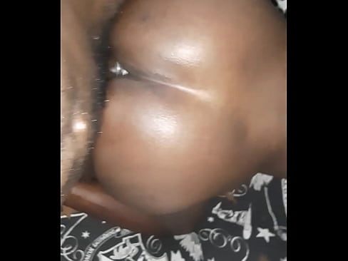 First a massage then a fuck. This Nairobi babe is awesome