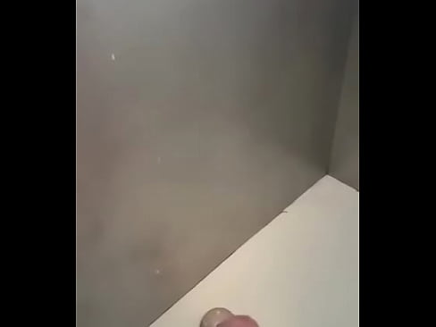 Une explosion dans la douche
