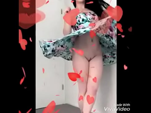 Cute figure showing pussy by upskurt dubsmash