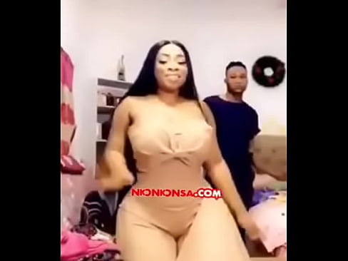 SLAY QUEEN MOESHA BODUONG SHAKING HER ASS FOR THE VIEWERS #2
