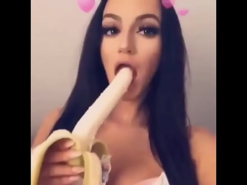 Boquete em uma banana