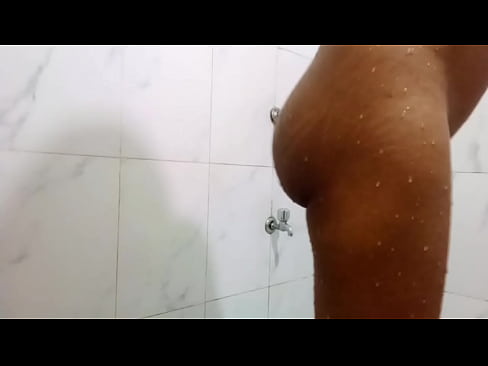 come to me babe you can fuck me while iam bathing
